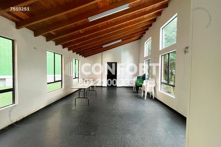 Apartamento de 3 alcobas en arriendo en Las Lomas No.2, Medellín, 158 m² · foto 24 de 24