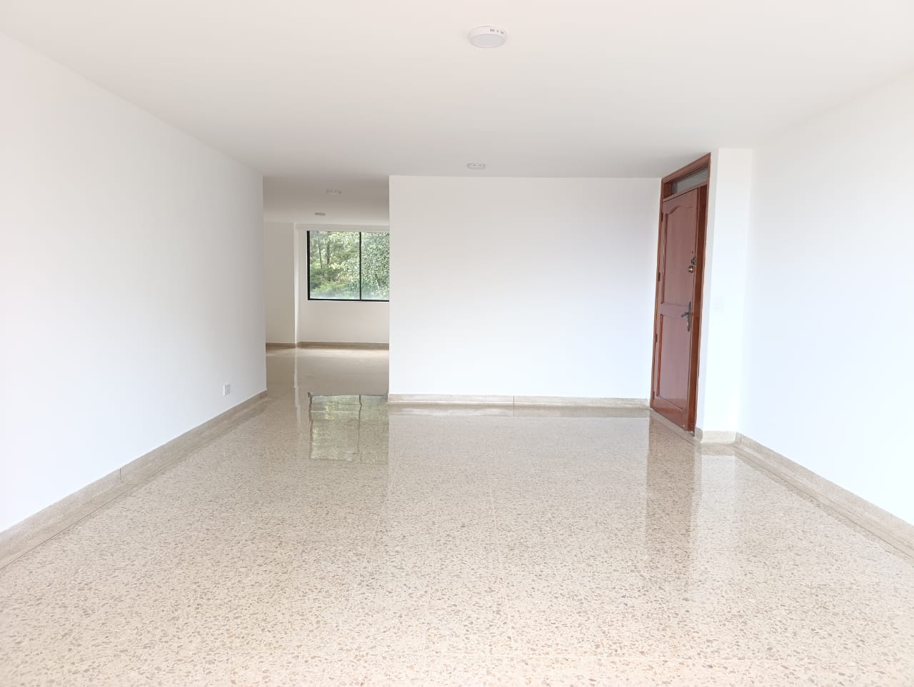 Apartamento en arriendo en El Poblado, Medellín · foto 8 de 19