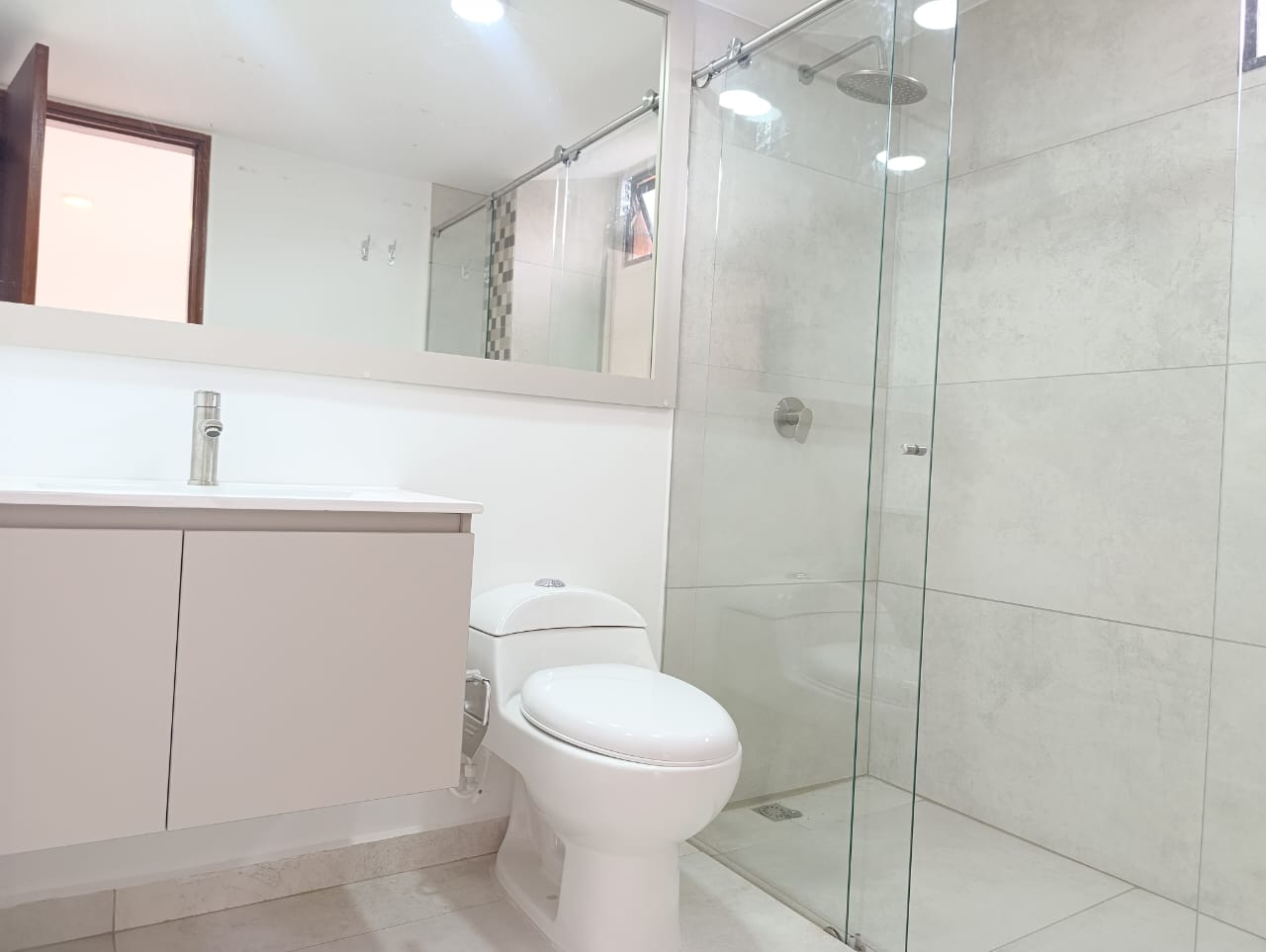 Apartamento en arriendo en El Poblado, Medellín · foto 18 de 19
