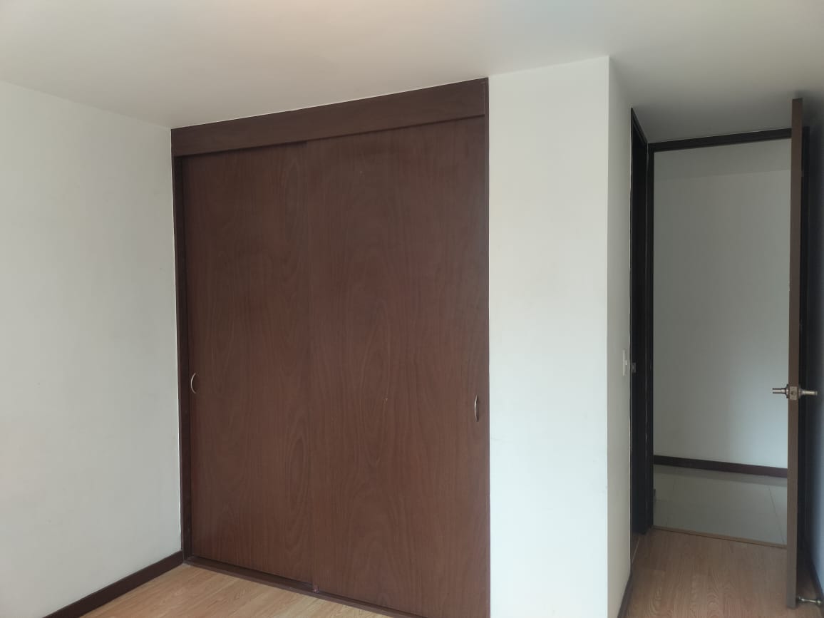 Apartamento en arriendo en Loma Benedictinos, Envigado · foto 15 de 17