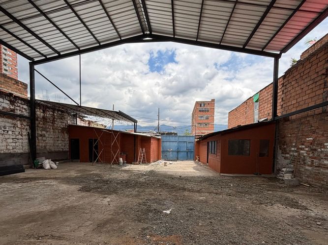Bodega en arriendo en Naranjal, Medellín, 340 m² · foto 5 de 16