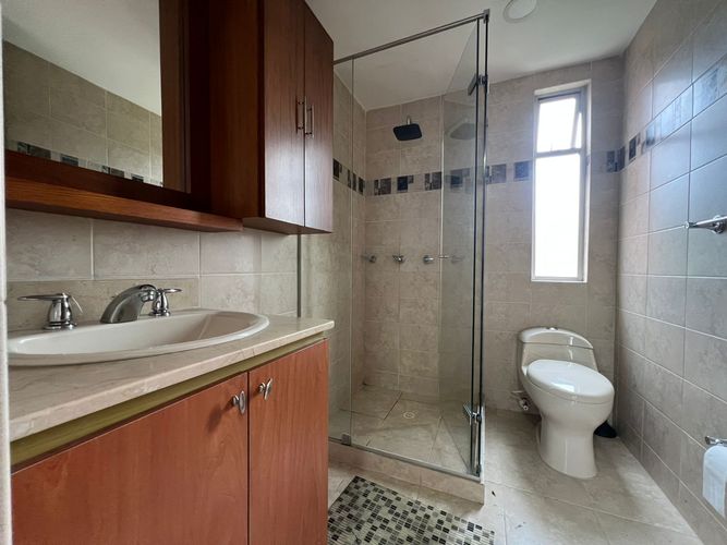 Apartamento de 2 alcobas en arriendo en Cumbres, Envigado, 97 m² · foto 16 de 16