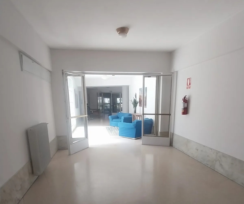 CIUDAD VIEJA, PLAZA ZABALA, 2 DORM, SUPER AMPLIO, EXCELENTE LOCOMOCION · Foto 5