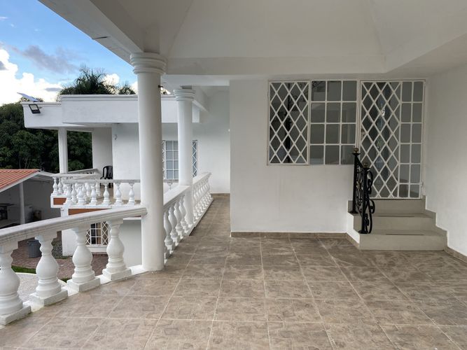 Casa de 8 alcobas en venta en Vanguardia, Villavicencio, 555 m² · foto 21 de 24