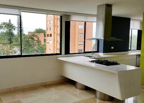 Apartamento en arriendo en San Lucas, Medellín · foto 2 de 13