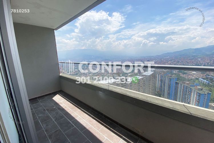 Apartamento de 3 alcobas en arriendo en Calasanz, Medellín, 96 m² · foto 4 de 18