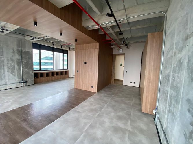 Oficina en arriendo en Patio Bonito, Medellín, 62 m² · foto 4 de 16