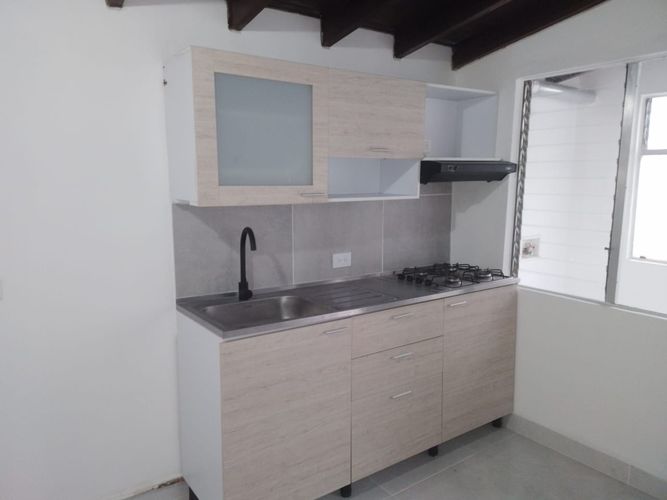Oficina en arriendo en Belén, Medellín, 155 m² · foto 3 de 13