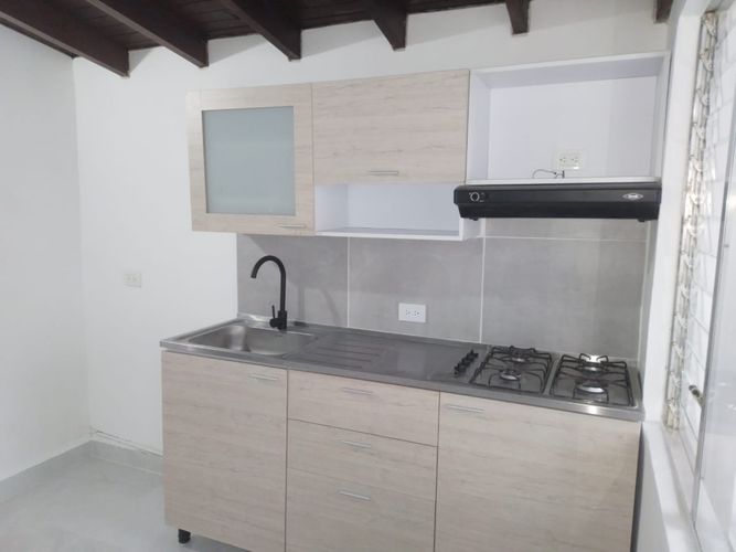 Oficina en arriendo en Belén, Medellín, 155 m² · foto 2 de 13