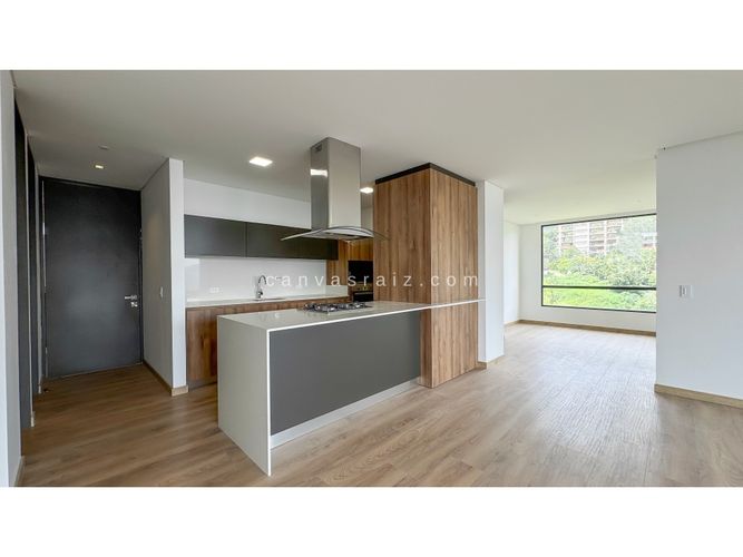 Apartamento de 3 alcobas en venta en Altos Del Poblado, Medellín, 140 m² · foto 5 de 11