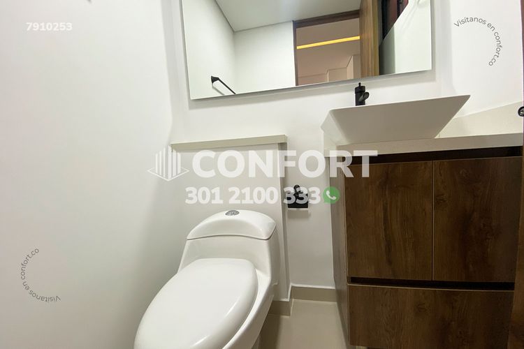 Apartamento de 3 alcobas en arriendo en La Castellana, Medellín, 158 m² · foto 7 de 23