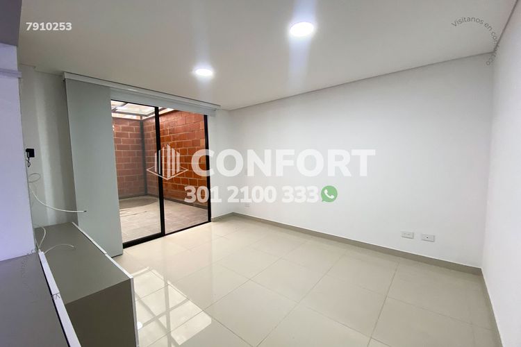 Apartamento de 3 alcobas en arriendo en La Castellana, Medellín, 158 m² · foto 8 de 23