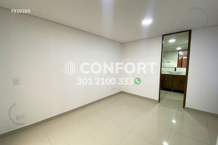 Apartamento de 3 alcobas en arriendo en La Castellana, Medellín, 158 m² · foto 11 de 23