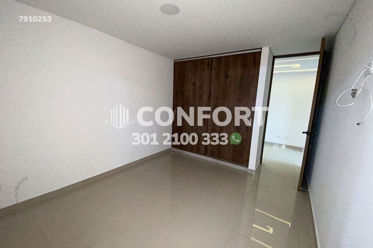 Apartamento de 3 alcobas en arriendo en La Castellana, Medellín, 158 m² · foto 15 de 23