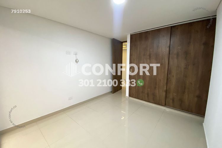 Apartamento de 3 alcobas en arriendo en La Castellana, Medellín, 158 m² · foto 17 de 23