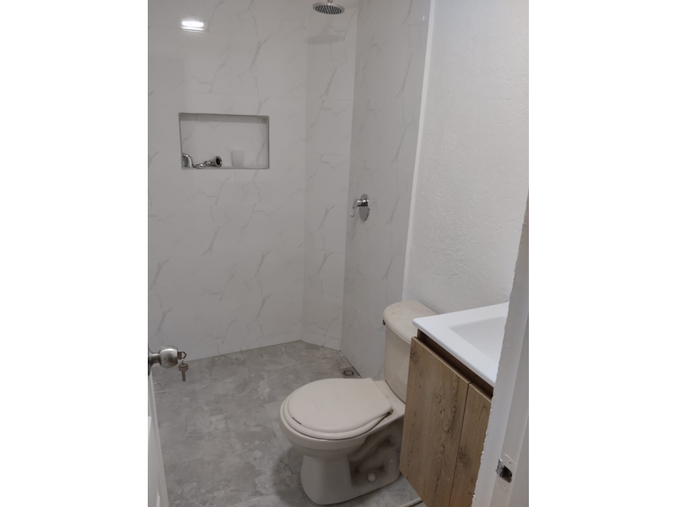 Apartamento en venta en La Almeria, Medellín · foto 14 de 18