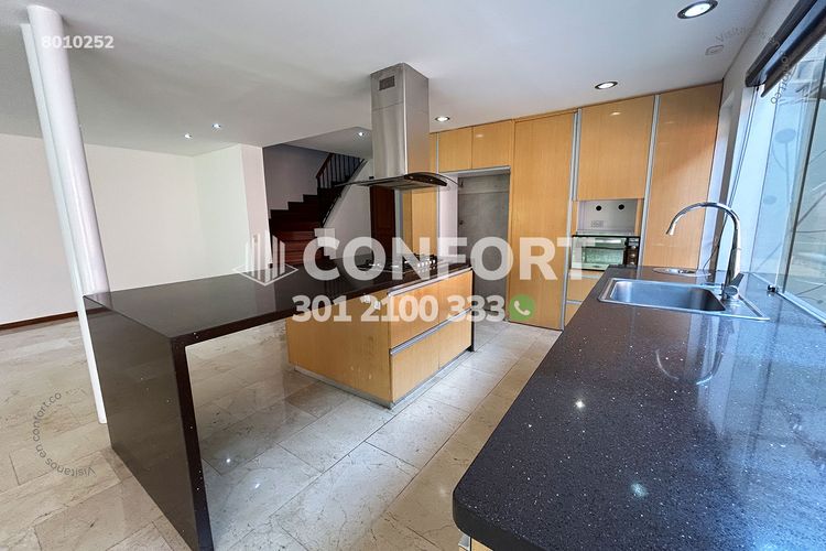 Casa de 3 alcobas en arriendo en Montessori, Envigado, 220 m² · foto 5 de 13