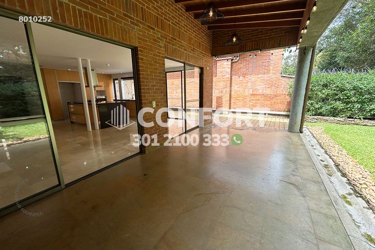 Casa de 3 alcobas en arriendo en Montessori, Envigado, 220 m² · foto 7 de 13