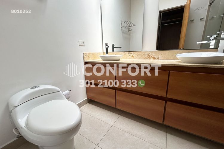 Casa de 3 alcobas en arriendo en Montessori, Envigado, 220 m² · foto 12 de 13