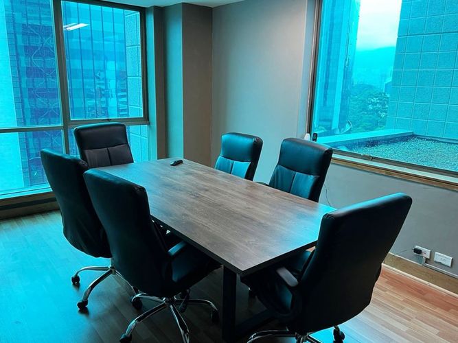 Oficina en arriendo en El Poblado, Medellín, 70 m² · foto 3 de 6