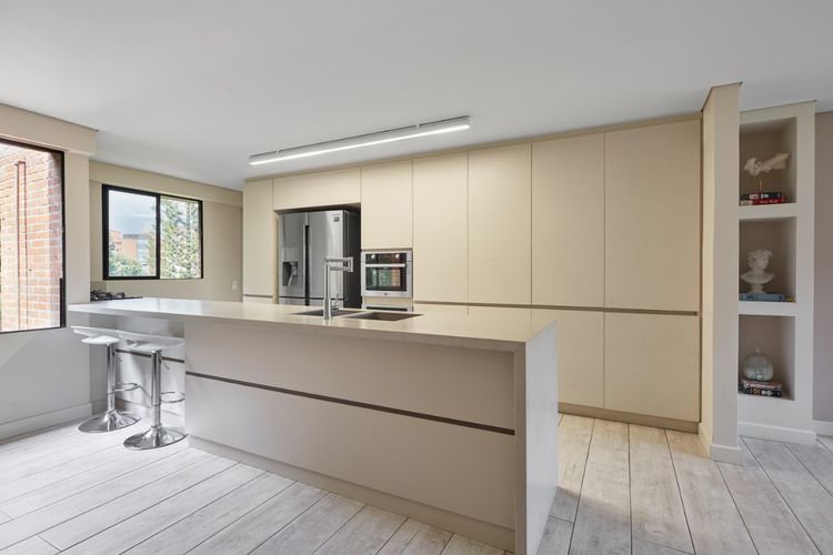 Apartamento de 4 alcobas en venta en El Diamante No. 2, Medellín, 296 m² · foto 6 de 22