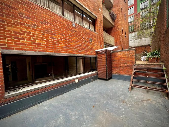 Apartamento de 4 alcobas en venta en Los Rosales, Bogotá, 214 m² · foto 14 de 23