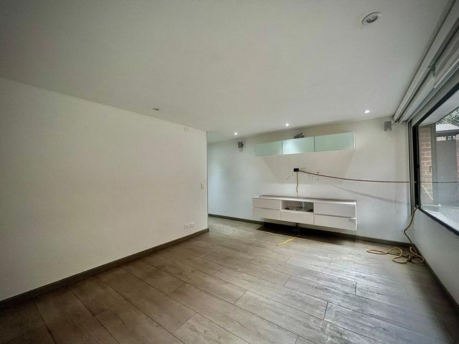 Apartamento de 4 alcobas en venta en Los Rosales, Bogotá, 214 m² · foto 17 de 23