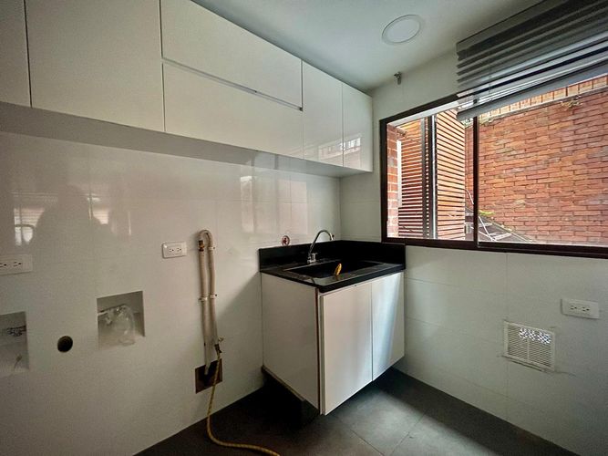 Apartamento de 4 alcobas en venta en Los Rosales, Bogotá, 214 m² · foto 20 de 23