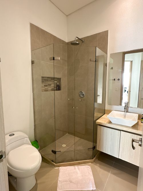 Apartamento de 2 alcobas en venta en Bocagrande, Cartagena, 96 m² · foto 15 de 17