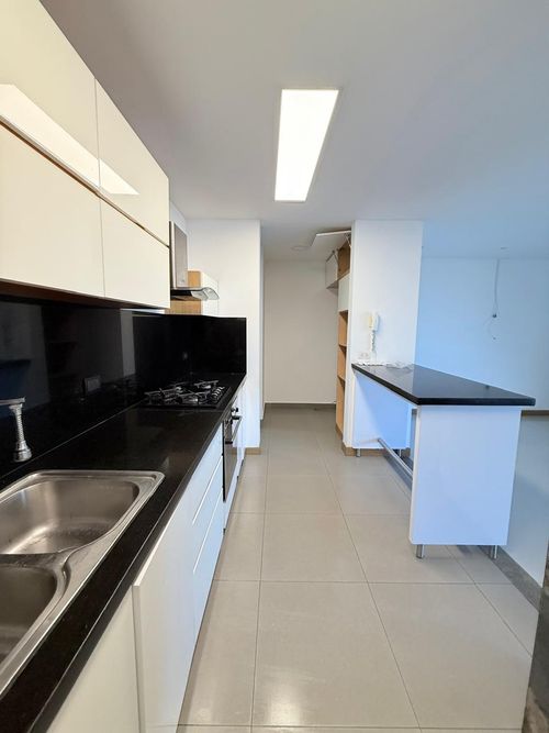 Apartamento de 3 alcobas en venta en Juanambu, Cali, 167 m² · foto 4 de 17