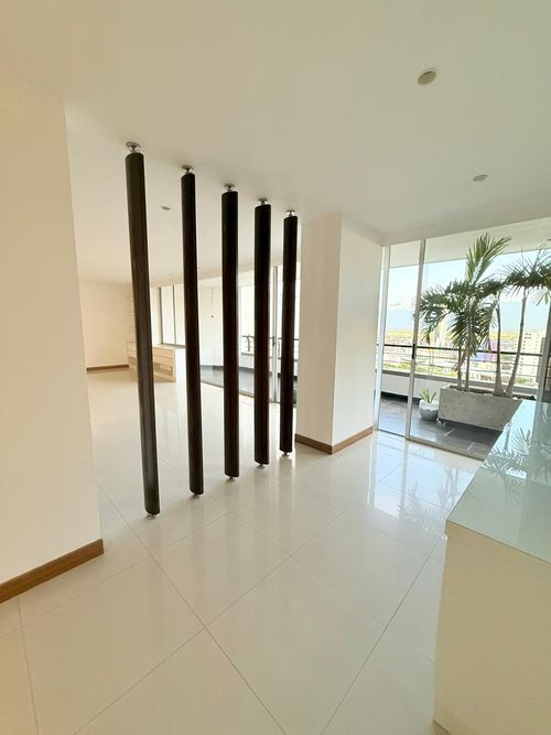 Apartamento de 3 alcobas en venta en Juanambu, Cali, 167 m² · foto 17 de 17
