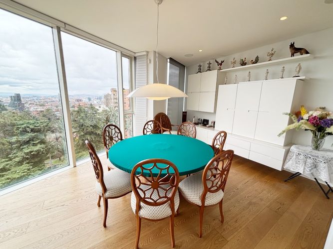 Apartamento de 3 alcobas en venta en Chicó Reservado, Bogotá, 395 m² · foto 6 de 21