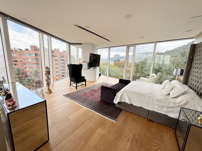 Apartamento de 3 alcobas en venta en Chicó Reservado, Bogotá, 395 m² · foto 12 de 21
