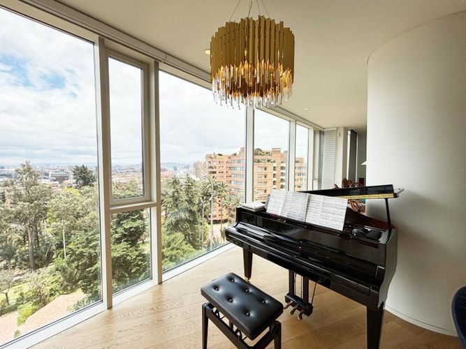 Apartamento de 3 alcobas en venta en Chicó Reservado, Bogotá, 395 m² · foto 7 de 21