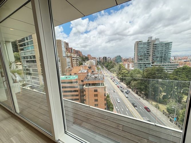 Apartamento de 3 alcobas en venta en Chicó Reservado, Bogotá, 395 m² · foto 10 de 21