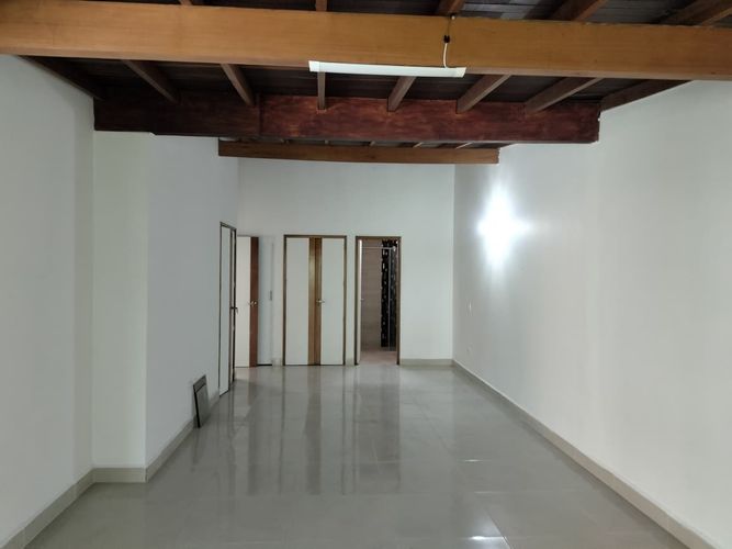 Casa de 4 alcobas en arriendo en El Poblado, Medellín, 300 m² · foto 12 de 19