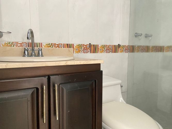 Casa de 4 alcobas en venta en Entreamigos, Sabaneta, 400 m² · foto 19 de 20