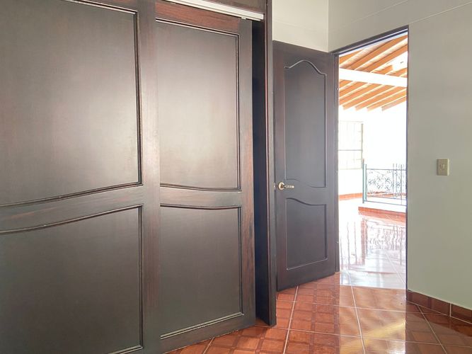Casa de 4 alcobas en venta en Entreamigos, Sabaneta, 400 m² · foto 12 de 20