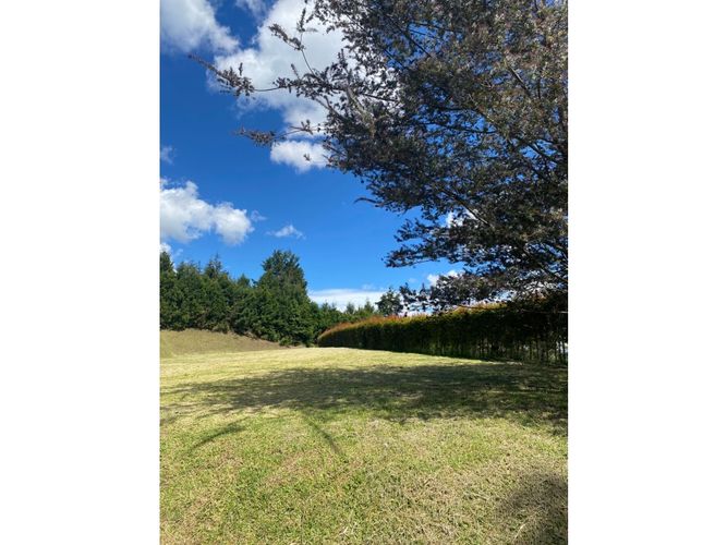 Lote en venta en Monta�Ez, Guarne, 2075 m² · foto 3 de 5