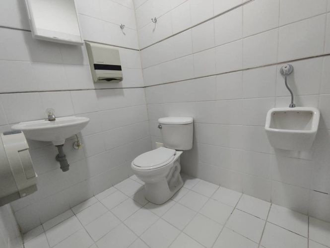 Edificio en arriendo en La Aguacatala, Medellín, 600 m² · foto 5 de 24