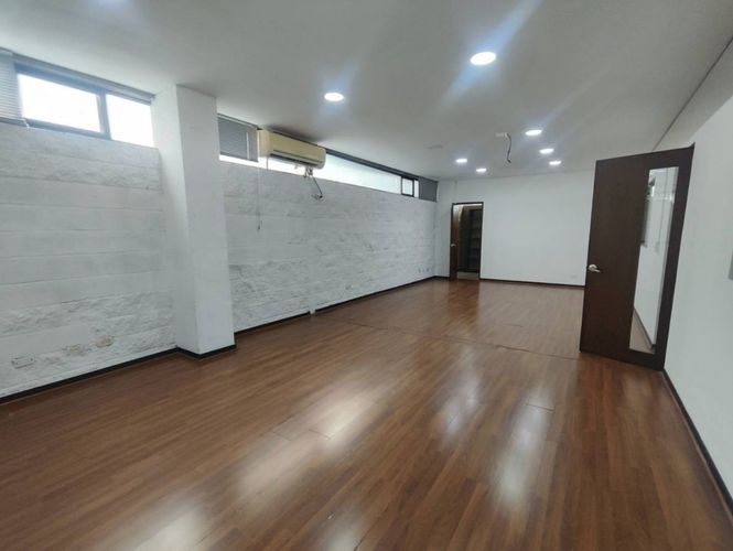 Edificio en arriendo en La Aguacatala, Medellín, 600 m² · foto 7 de 24