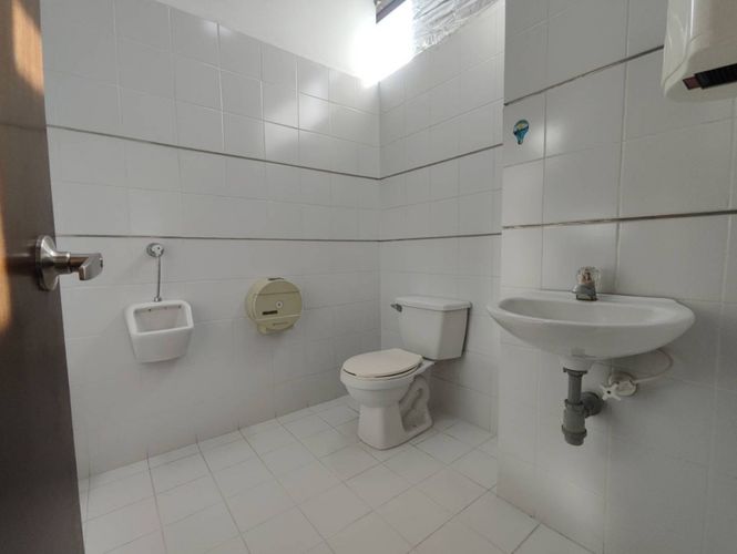 Edificio en arriendo en La Aguacatala, Medellín, 600 m² · foto 13 de 24