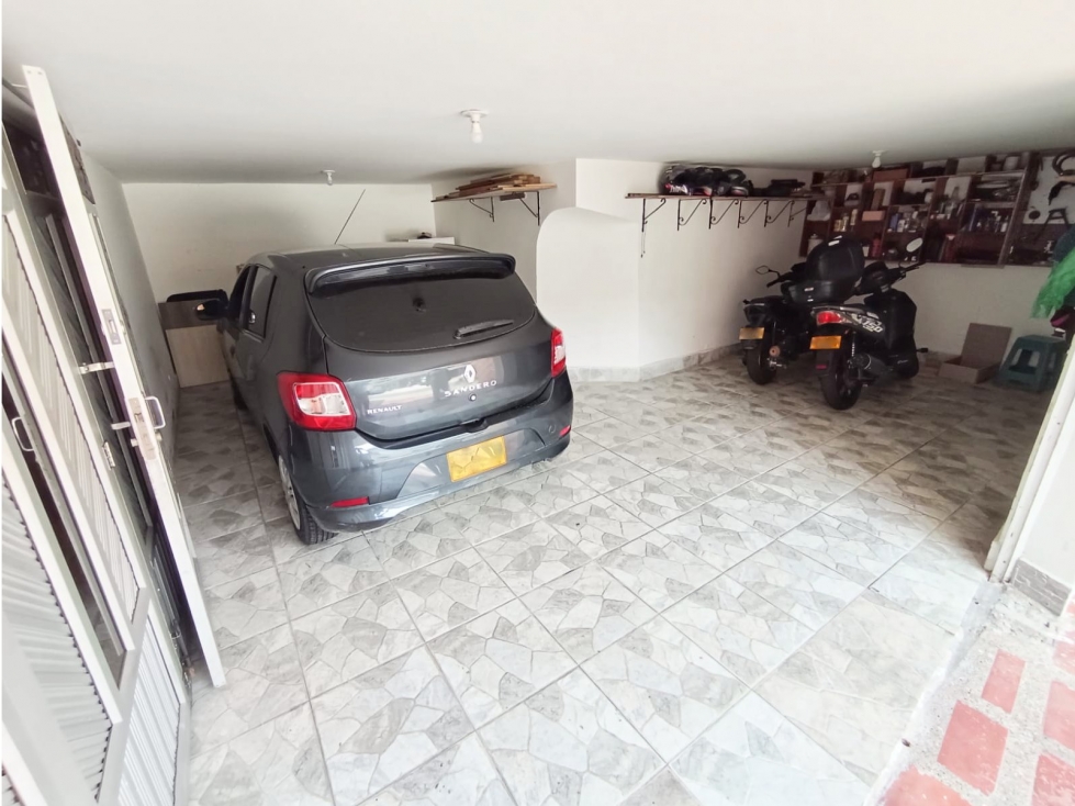 Apartamento en arriendo en La America, Medellín · foto 21 de 24