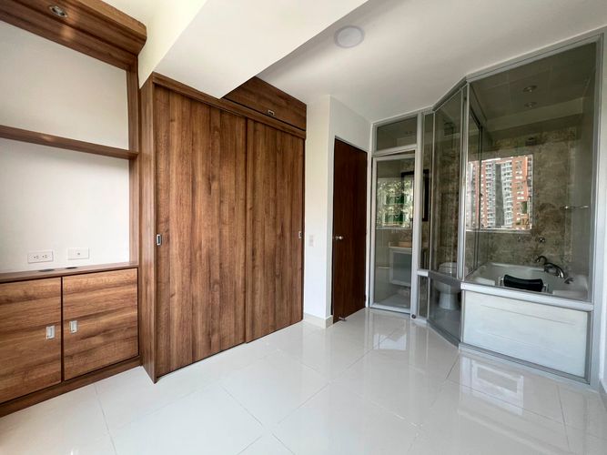 Apartamento de 1 alcoba en arriendo en El Poblado, Medellín, 57 m² · foto 8 de 11