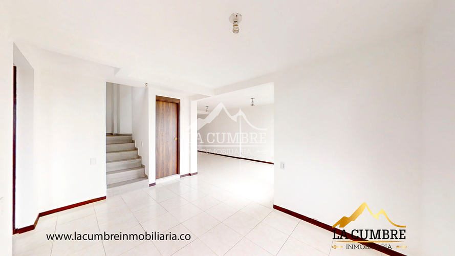 Apartamento de 4 alcobas en arriendo en Altos Del Poblado, Medellín, 130 m² · foto 4 de 14