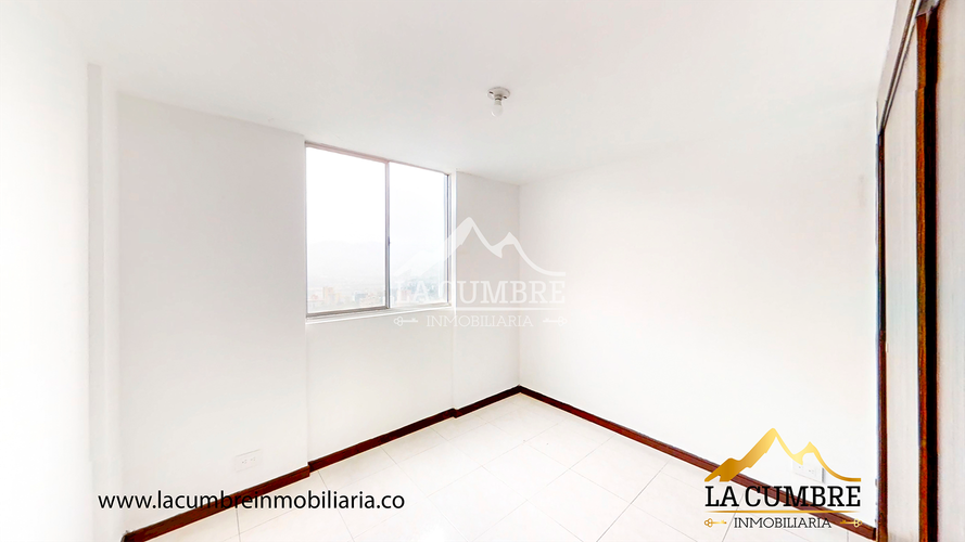 Apartamento de 4 alcobas en arriendo en Altos Del Poblado, Medellín, 130 m² · foto 7 de 14
