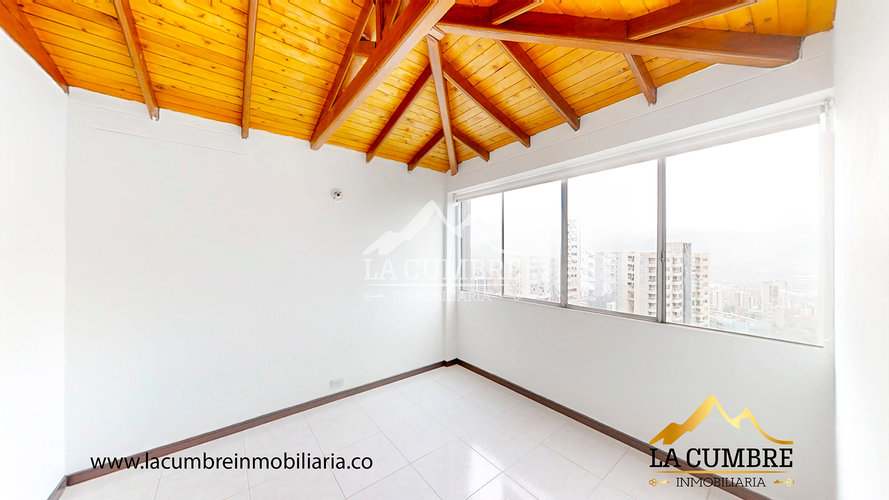 Apartamento de 4 alcobas en arriendo en Altos Del Poblado, Medellín, 130 m² · foto 13 de 14