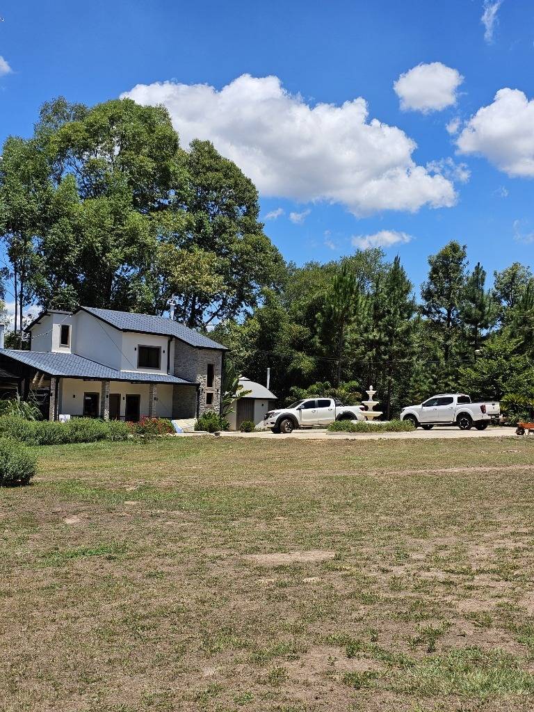 EXCLUSIVA RESIDENCIA DE LUJO CON IMPRESIONANTE TERRENO DE 57.100 m²: UN OASIS DE PRIVACIDAD Y POTENCIAL ILIMITADO. — foto 3