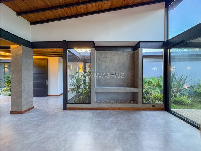 Casa de 5 alcobas en venta en Pantanillo, El Retiro, 397 m² · foto 3 de 22