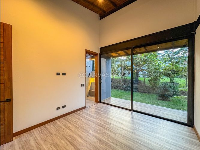 Casa de 5 alcobas en venta en Pantanillo, El Retiro, 397 m² · foto 7 de 22